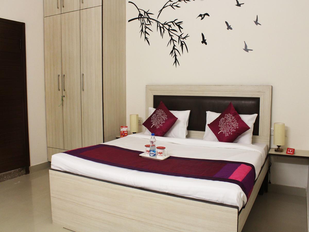 Oyo 2384 Hotel Epic Inn Gurgaon Exterior foto